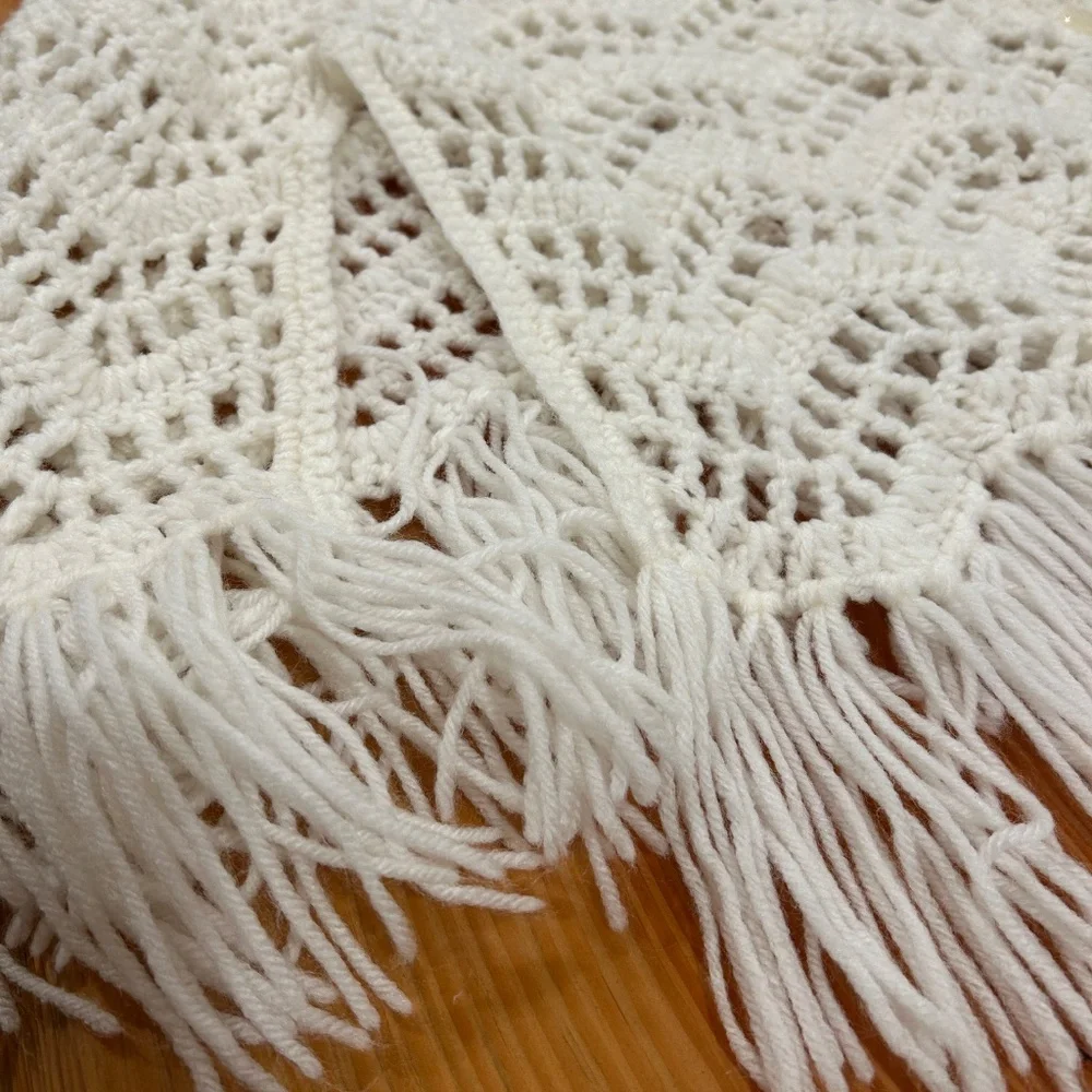 Hand Crochet Vintage Poncho with Fringe - Picture 3 of 9